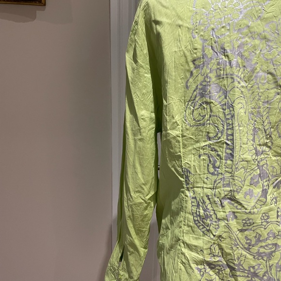 Chartreuse colored blouse with grey stenciling on front, one sleeve and back - Picture 5 of 11